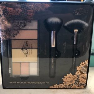Paris Hilton pro highlight kit